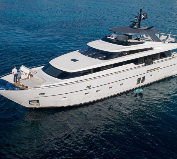 Luxury Superyacht DE ZEUS