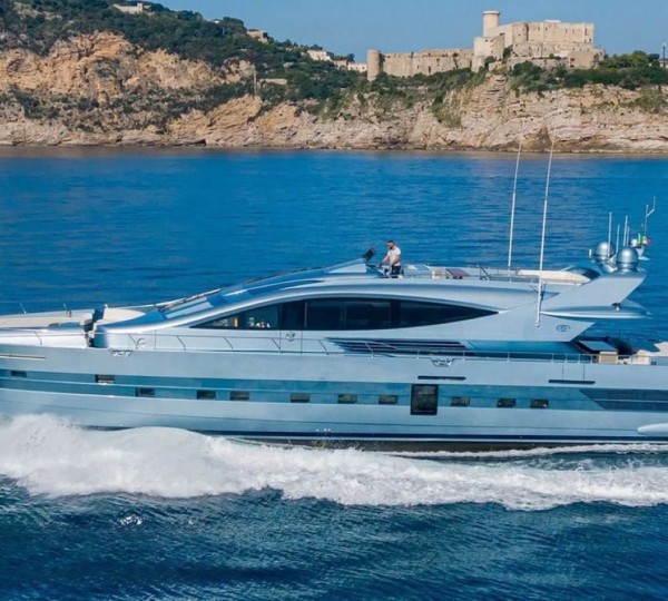 Luxury Superyacht FIFTYFIVE