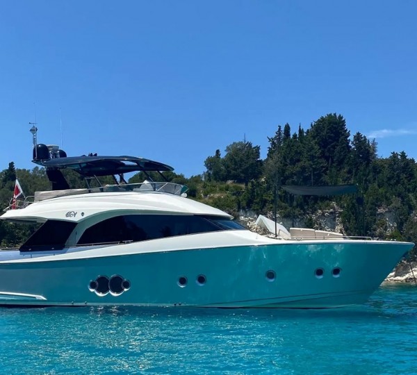 Luxury Superyacht IT'S MAGIC