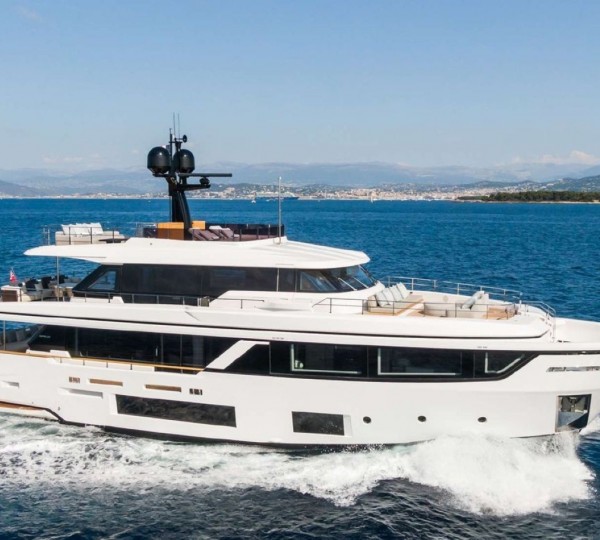 Luxury Superyacht MRS L