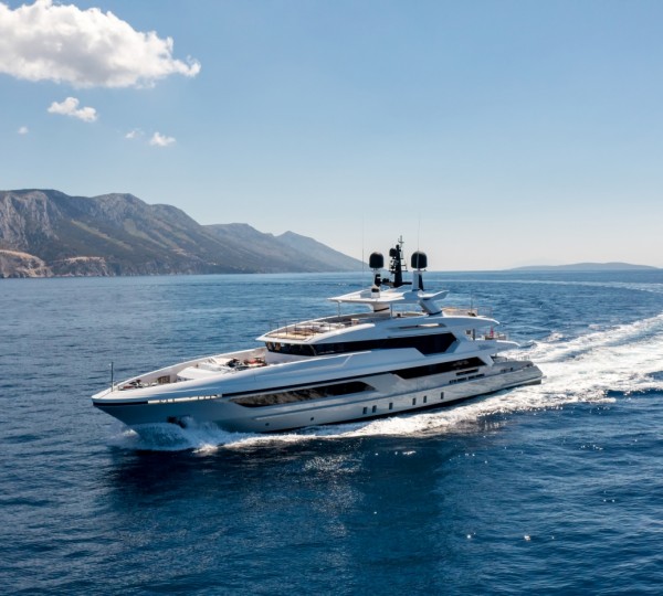 Luxury Superyacht MY MAYVA