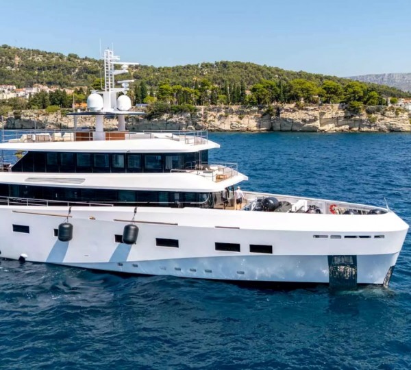 Luxury Superyacht Renata