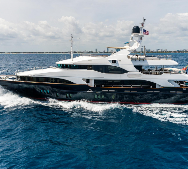 Luxury Superyacht SEASCAPE V