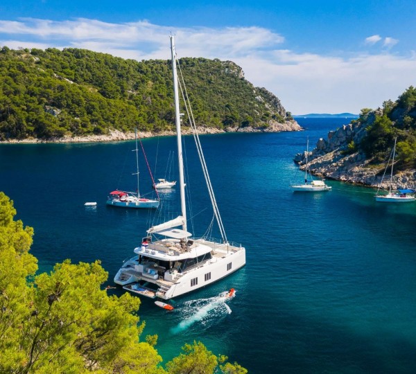 Luxury Superyacht SOLITAIRE