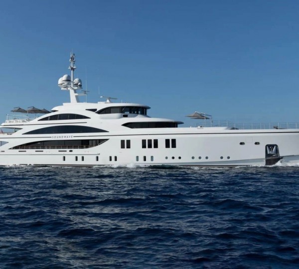Luxury Superyacht SOUNDWAVE