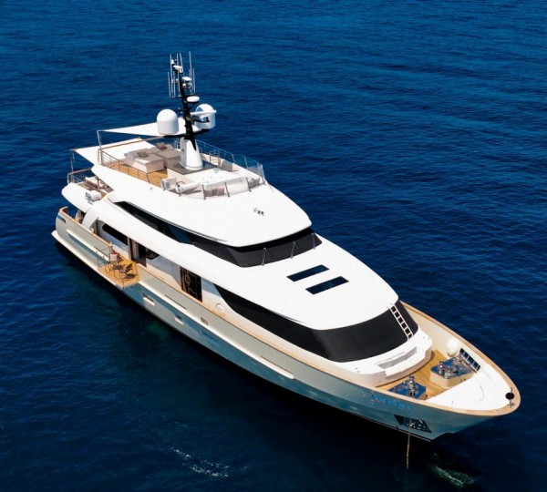 Luxury Superyacht TINY WAVE