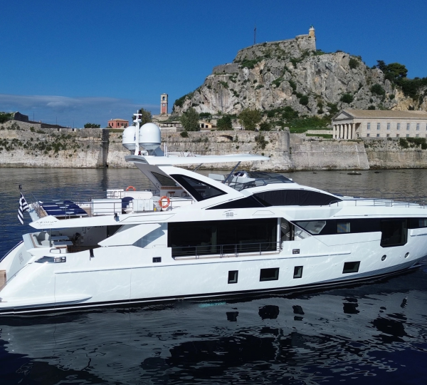 Luxury Superyacht VOLANTE