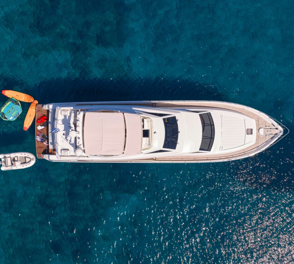 Luxury Yacht APEΙRON BLUE