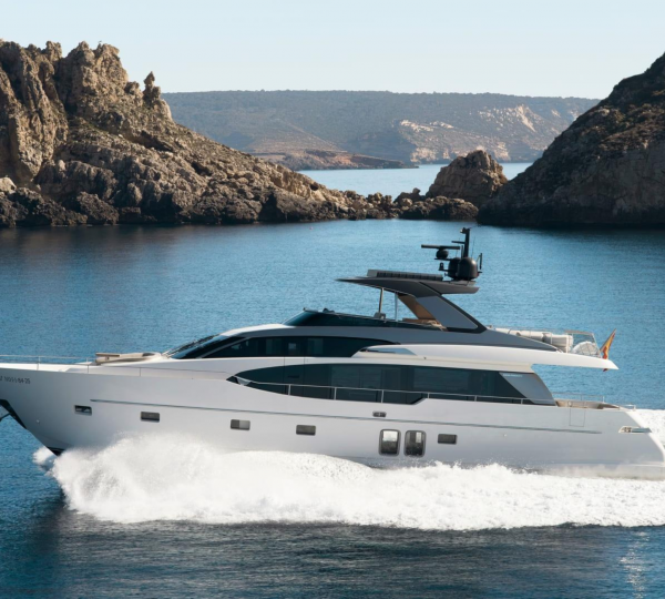 Luxury Yacht AURA I