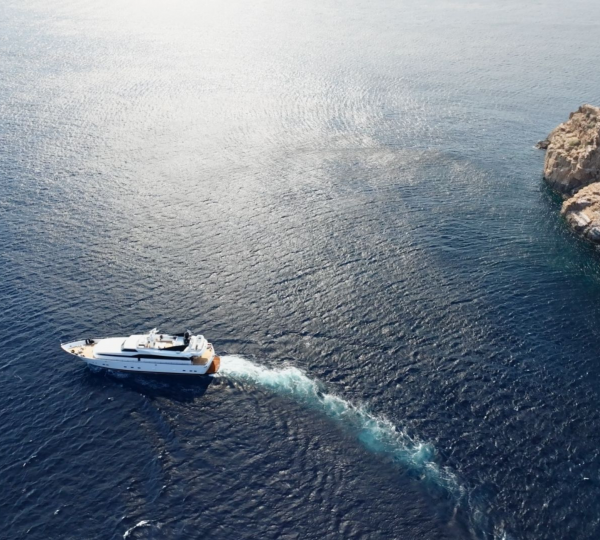 Luxury Yacht BELLINI