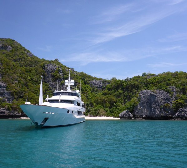 Luxury Yacht Charter Aboard Superyacht Keri Lee