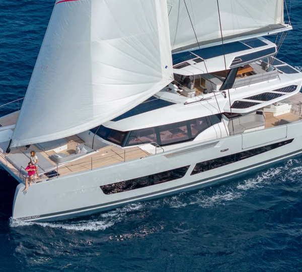 Luxury Yacht MAGIC MOMENTS 3