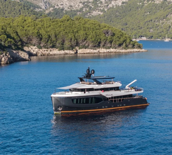 Luxury Yacht OCULUS