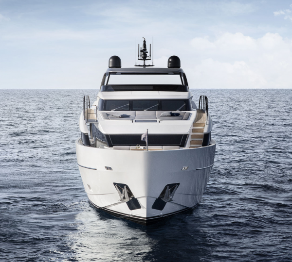 Luxury Yacht SUITU
