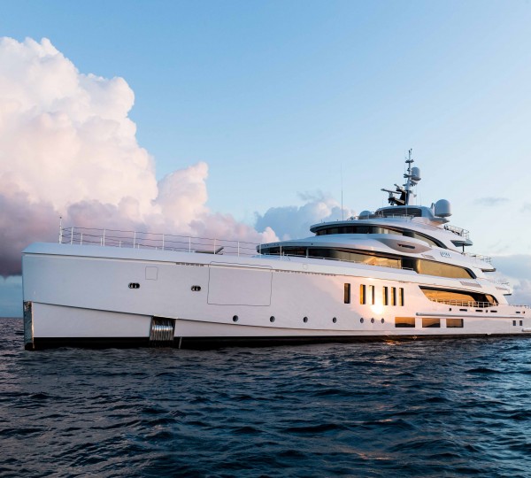 Luxury Superyacht CALEX