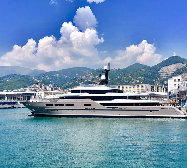 Luxury Superyacht SOLO - Tankoa Yachts