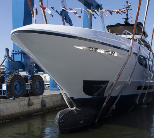Luxury Yacht COMO - A Mangusta 43 Oceano By Overmarine Group Launched Onto The Water