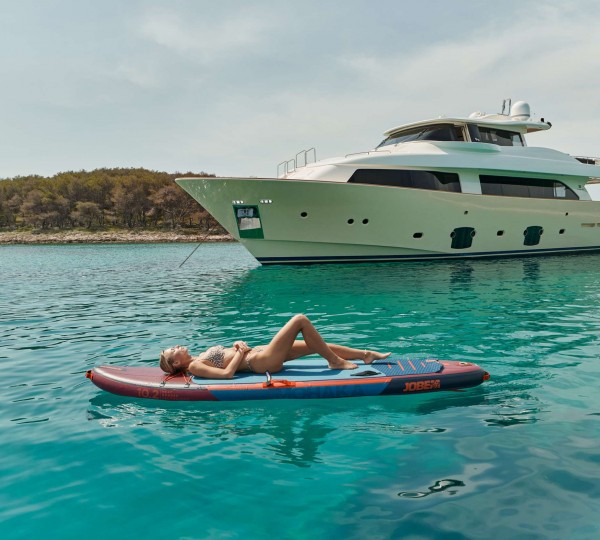 Luxury Yacht Friend's Boat