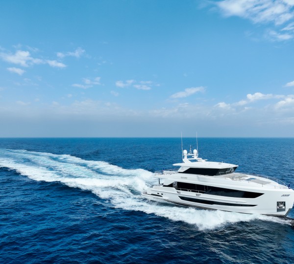 Luxury Yacht ISSIMO
