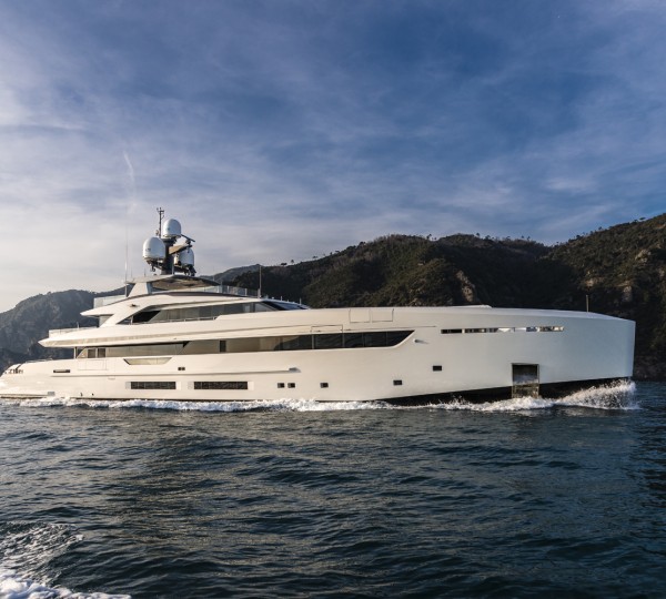 Luxury Yacht KINDA Copy