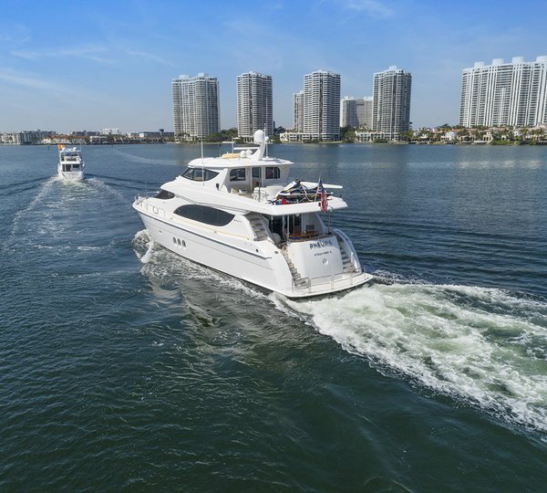 Luxury Yacht PANEUMA Aft View
