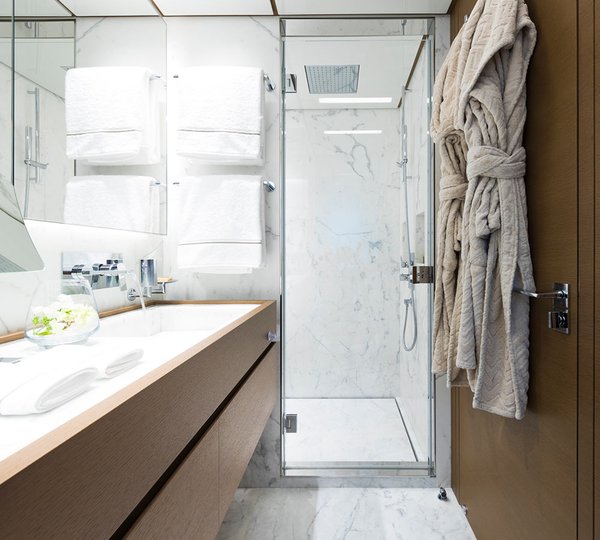 Luxury Yacht SEVEN SINS en suite bathroom in guest cabin