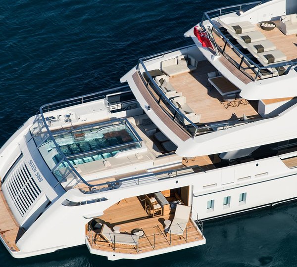 Yacht SEVEN SINS - Main Deck Aft Pool