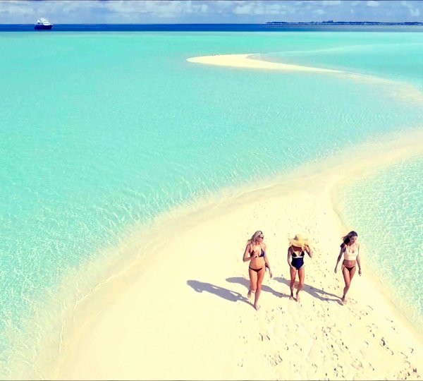 Luxury Yacht Charter Vacation