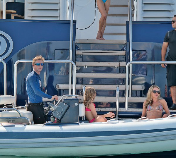 Luxury Yacht Charter Vacation 00002