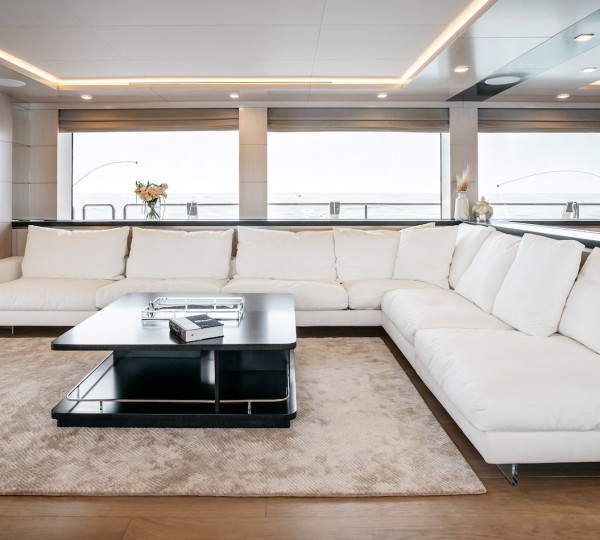 MAİN DECK SALON(2)