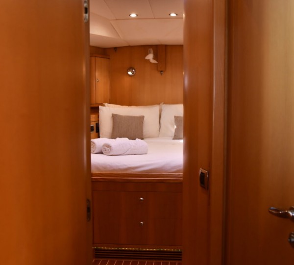 MORNING CALM Guest Cabin