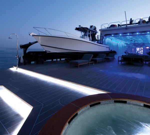 MYSTERE SHADOW Exterior - Main Deck Aft