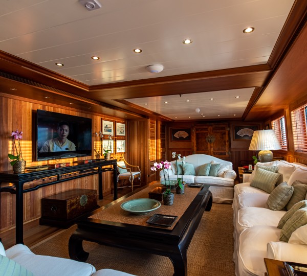 Main Deck TV Room
