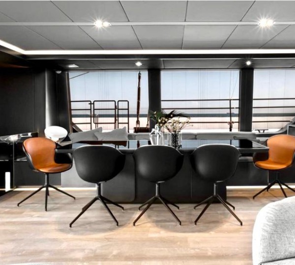 Main Saloon Dinning Table