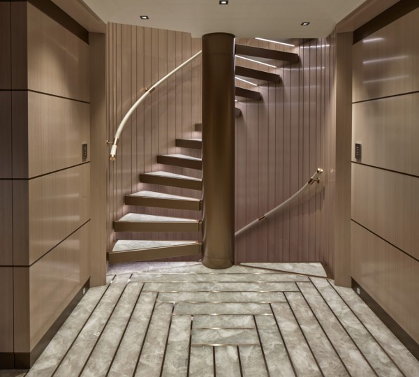 Maindeck Entrance Foyer