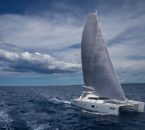 Catamaran MALA - Cruising
