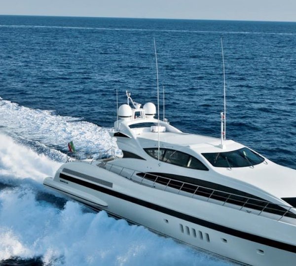 Mangusta 105 Yacht  