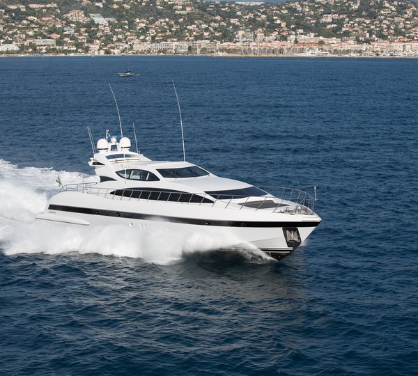 Mangusta 105 Yacht
