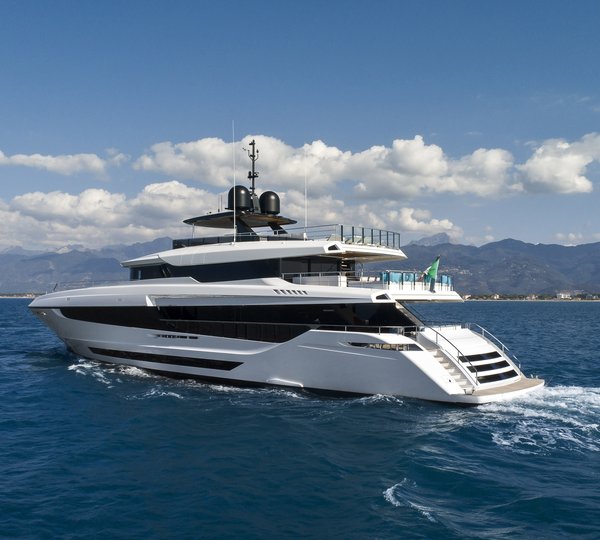 Mangusta Oceano 43
