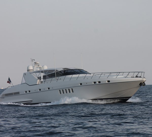 Mangusta Overmarine TAKE OFF - Main Shot