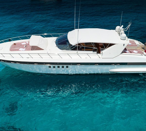 Mangusta Yacht MINU LUISA - Anchored