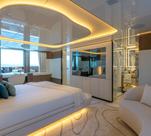 Master Cabin Main Deck