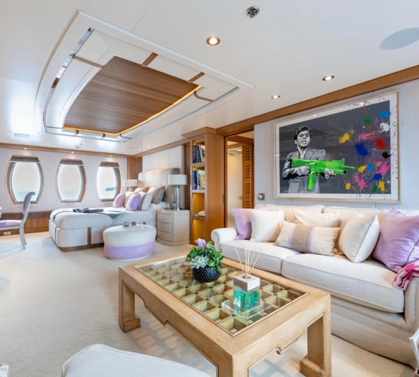 Master Stateroom 01 (2)