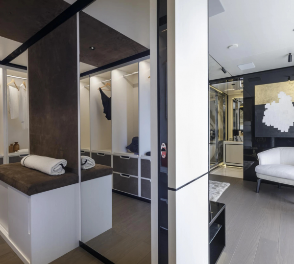 Master Stateroom Washroom