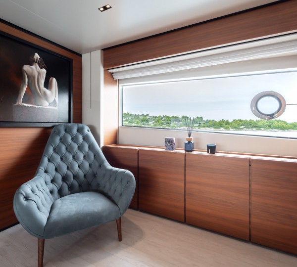 Master Cabin - Lounge