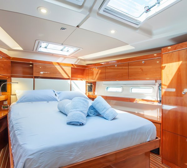 Master Cabin Forward