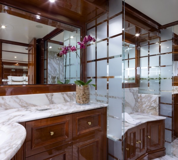 Master Ensuite Bathroom - Photo Jeff Brown
