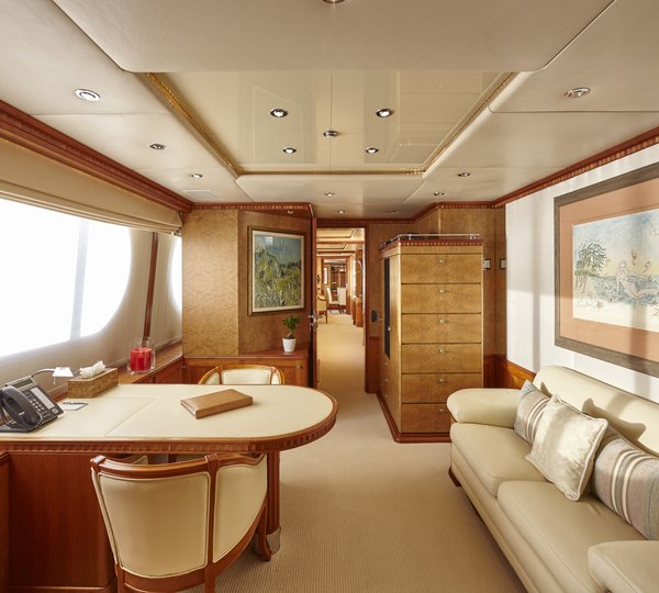 Master Stateroom Office