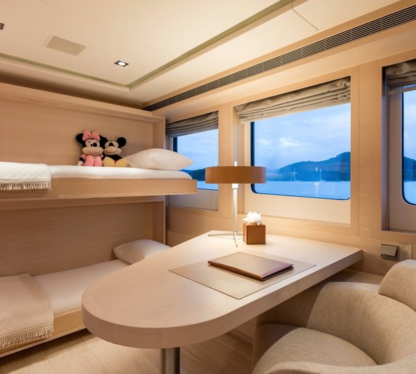 Master Study With 2 Pullman Berths