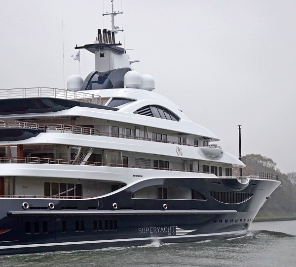Mega Yacht TIS